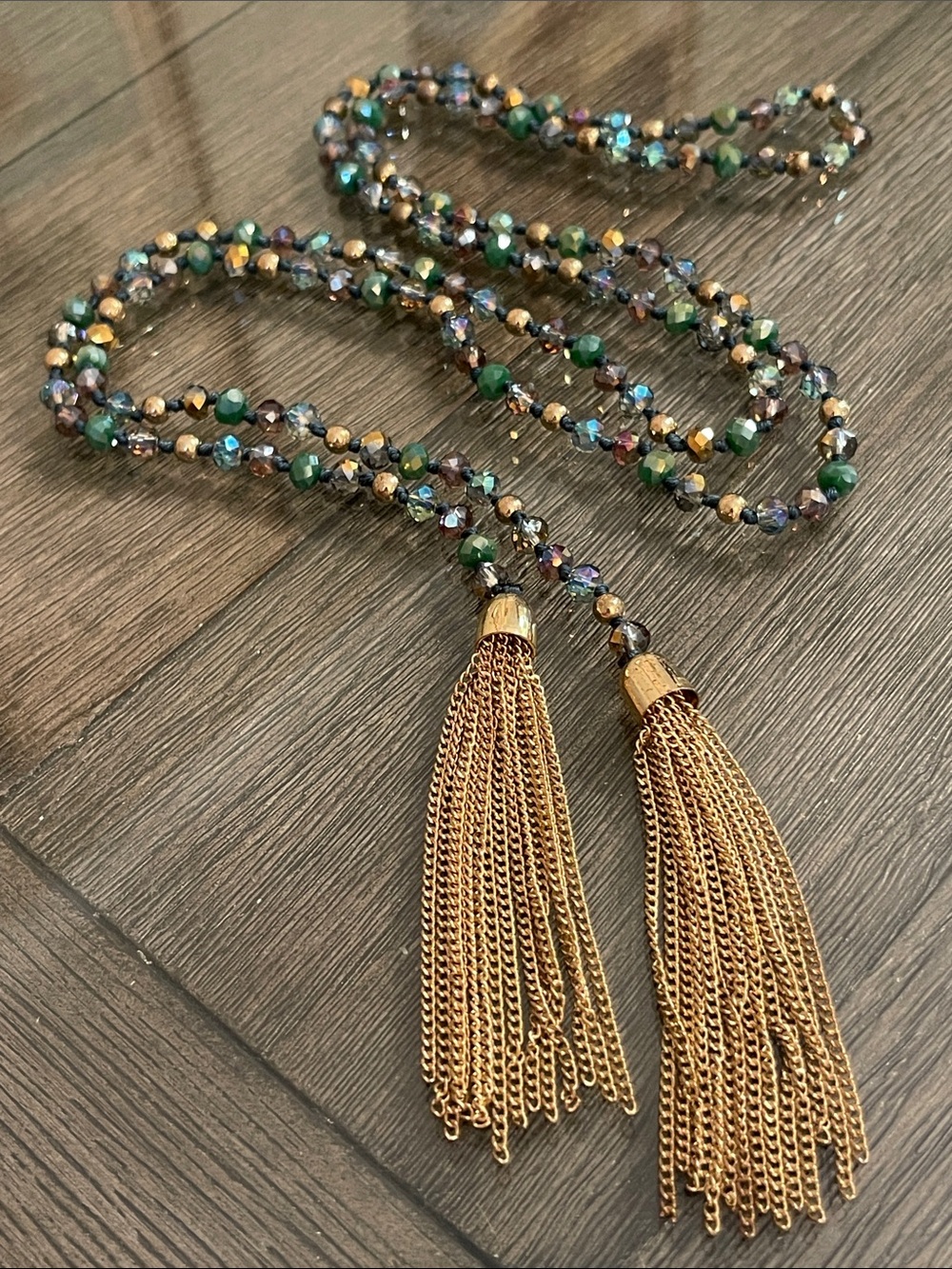 Stunning Vintage Inspired Iridescent Beaded Lariey Necklace & Gold-tone Tassels